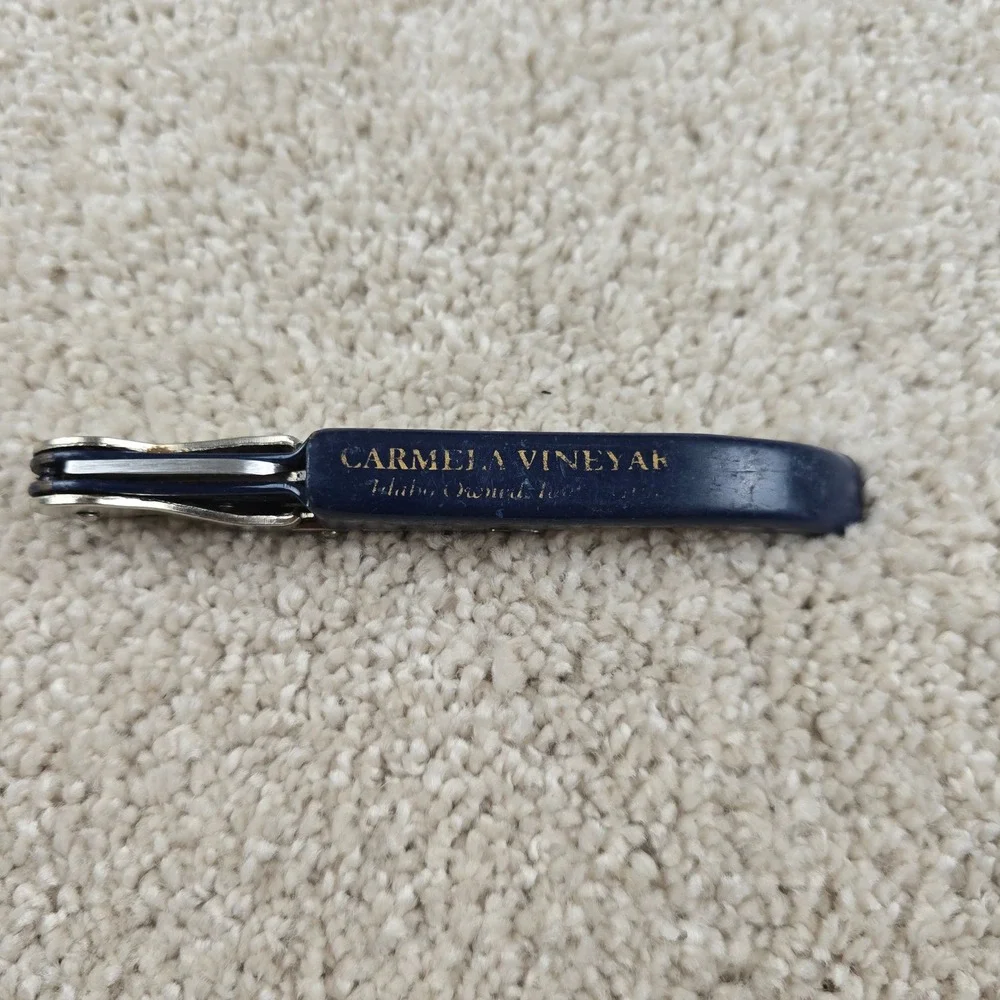 Pulltap's Wine Opener Blue Carmela Vineyards Waiter Corkscrew Foil‎ Cutter
